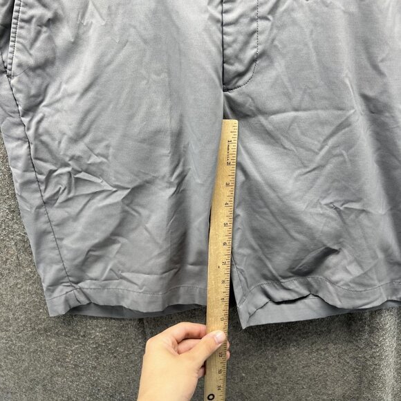 Greg Norman Shorts Mens 34 Gray Golf Chino Stretch Performance Flat Front - Picture 5 of 10